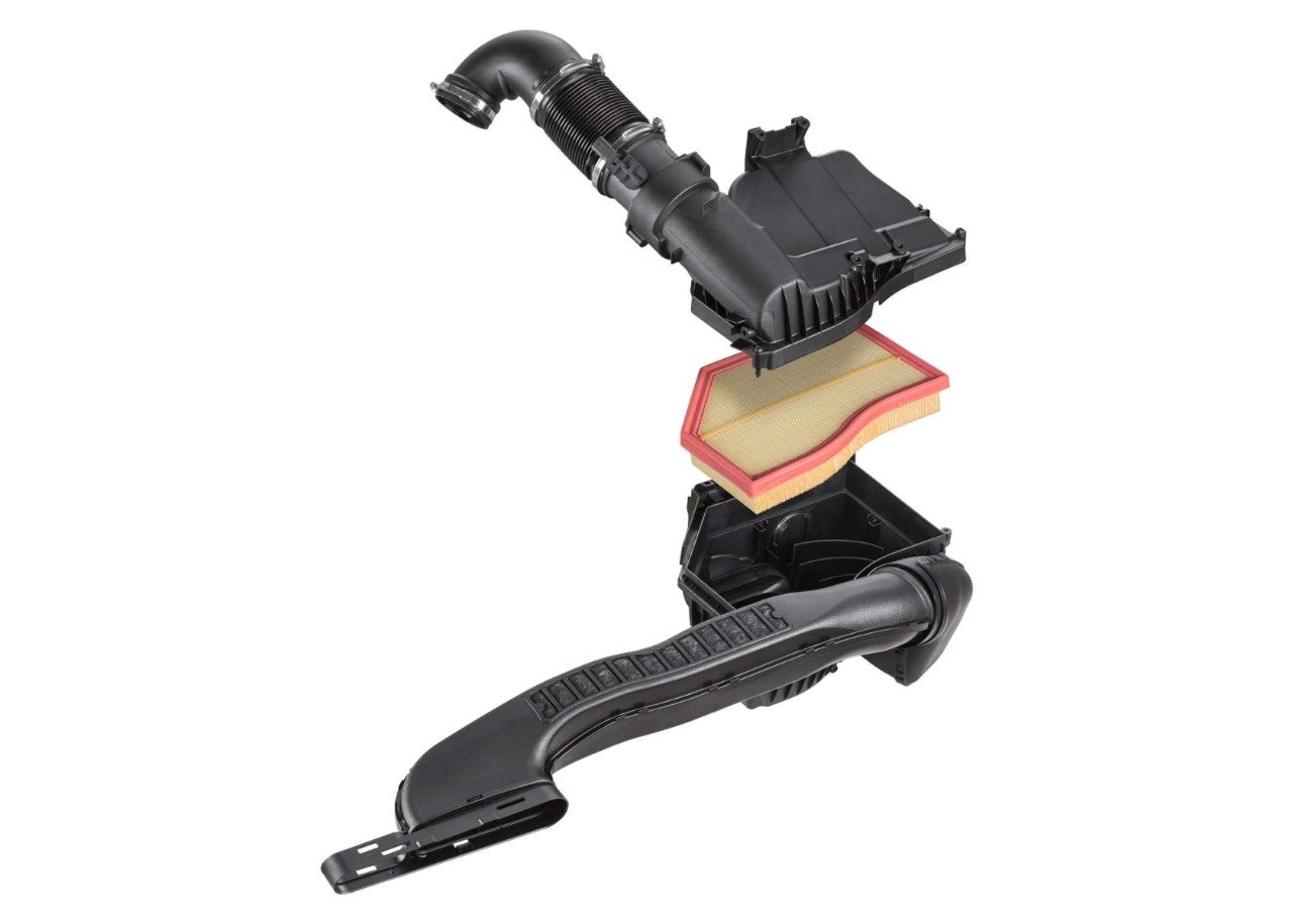 Air cleaner system with innovative Flexline solution for the 4-cylinder diesel engines of the Mercedes-Benz A-Class